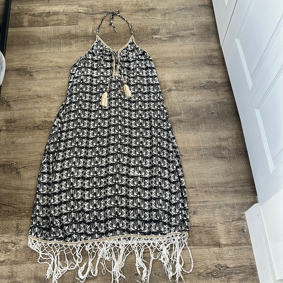 Skemo Dresses & Skirts - Skemo halter Beach Dress